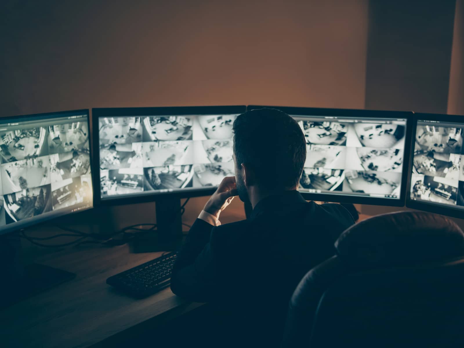 24×7 Security Provision